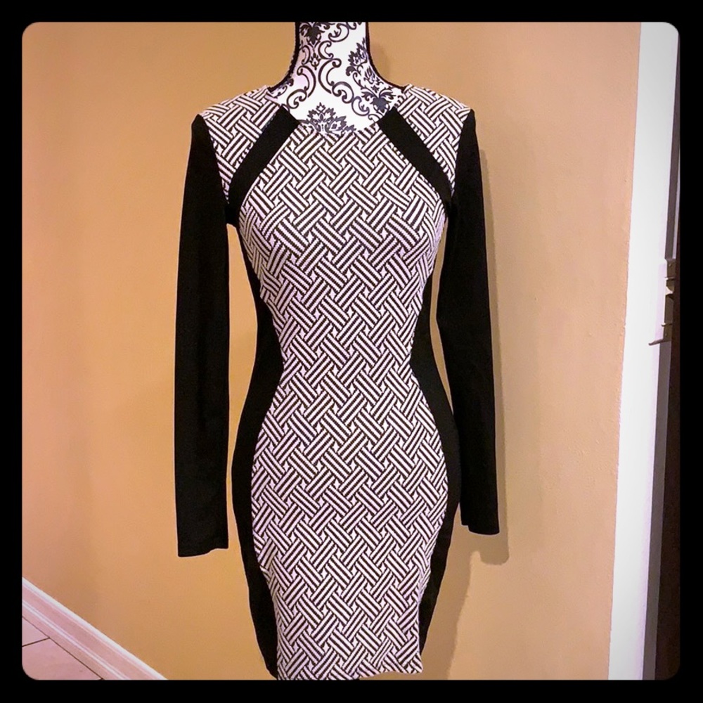 H&M (Divided) Bodycon Black & White dress